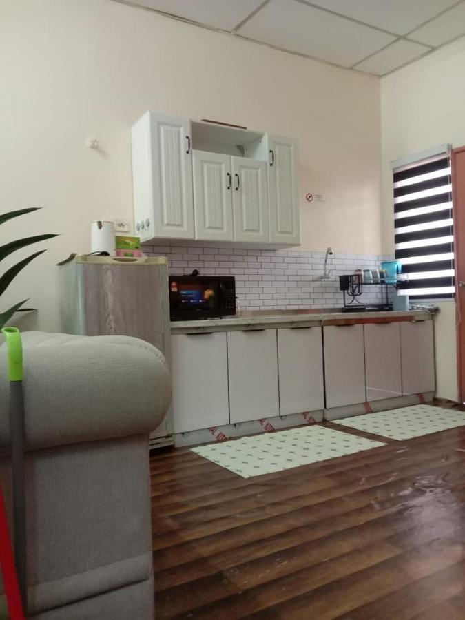 Homestay Tok Abah Seri Iskandar Exterior photo