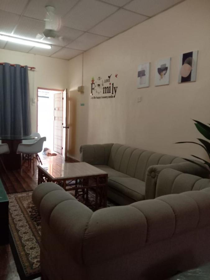 Homestay Tok Abah Seri Iskandar Exterior photo